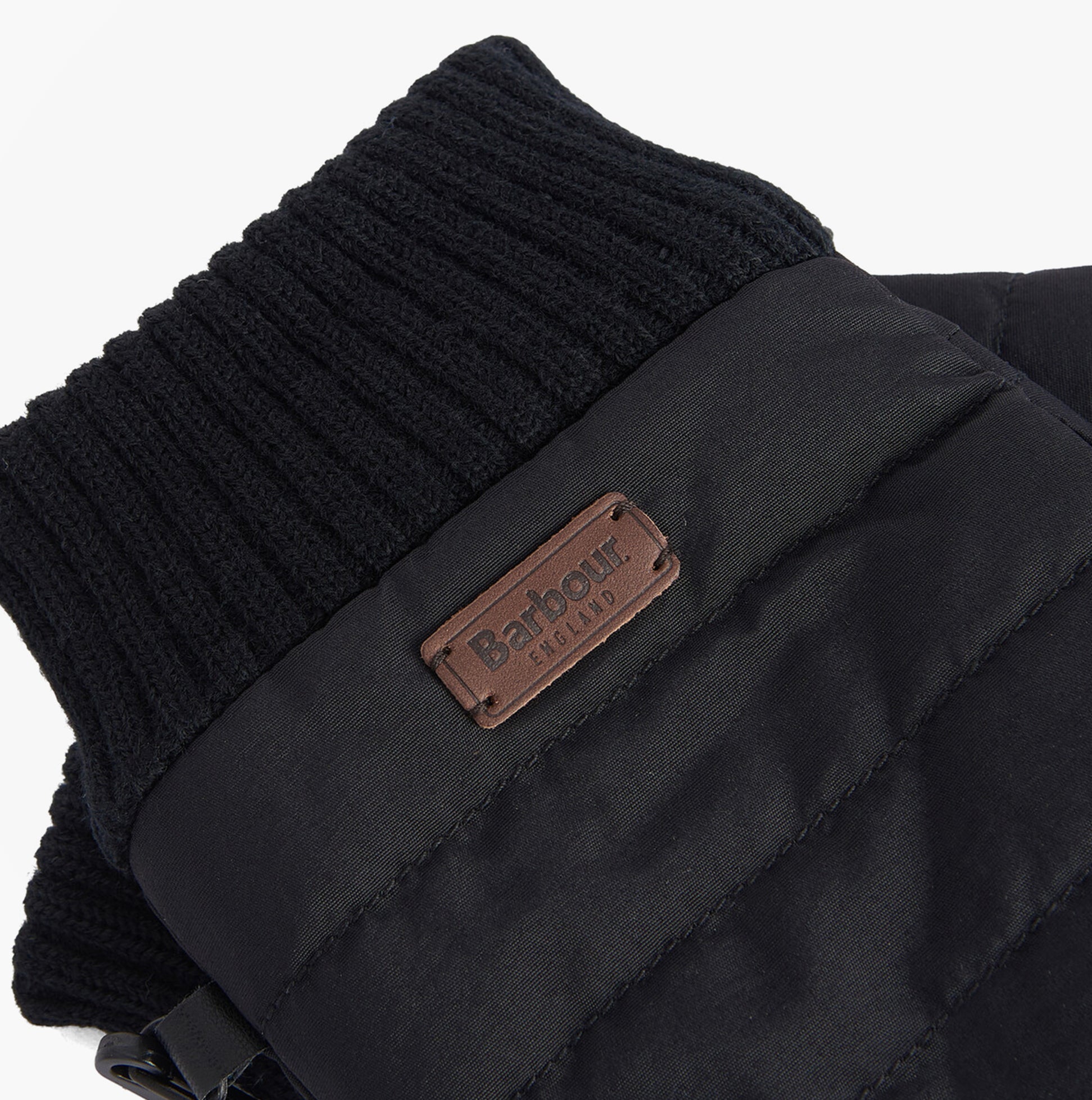 Barbour BANFF QUILTED Mens Gloves Black detail view featuring branded badge and quilted design.