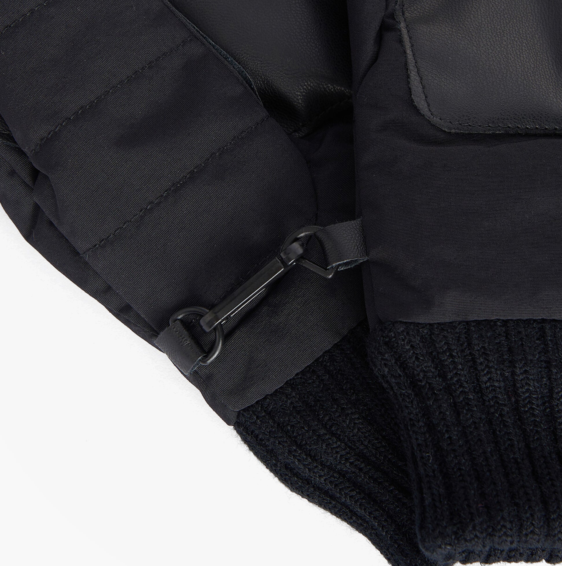 Barbour BANFF QUILTED Mens Gloves Black detail view showing fabric texture and fastening features.