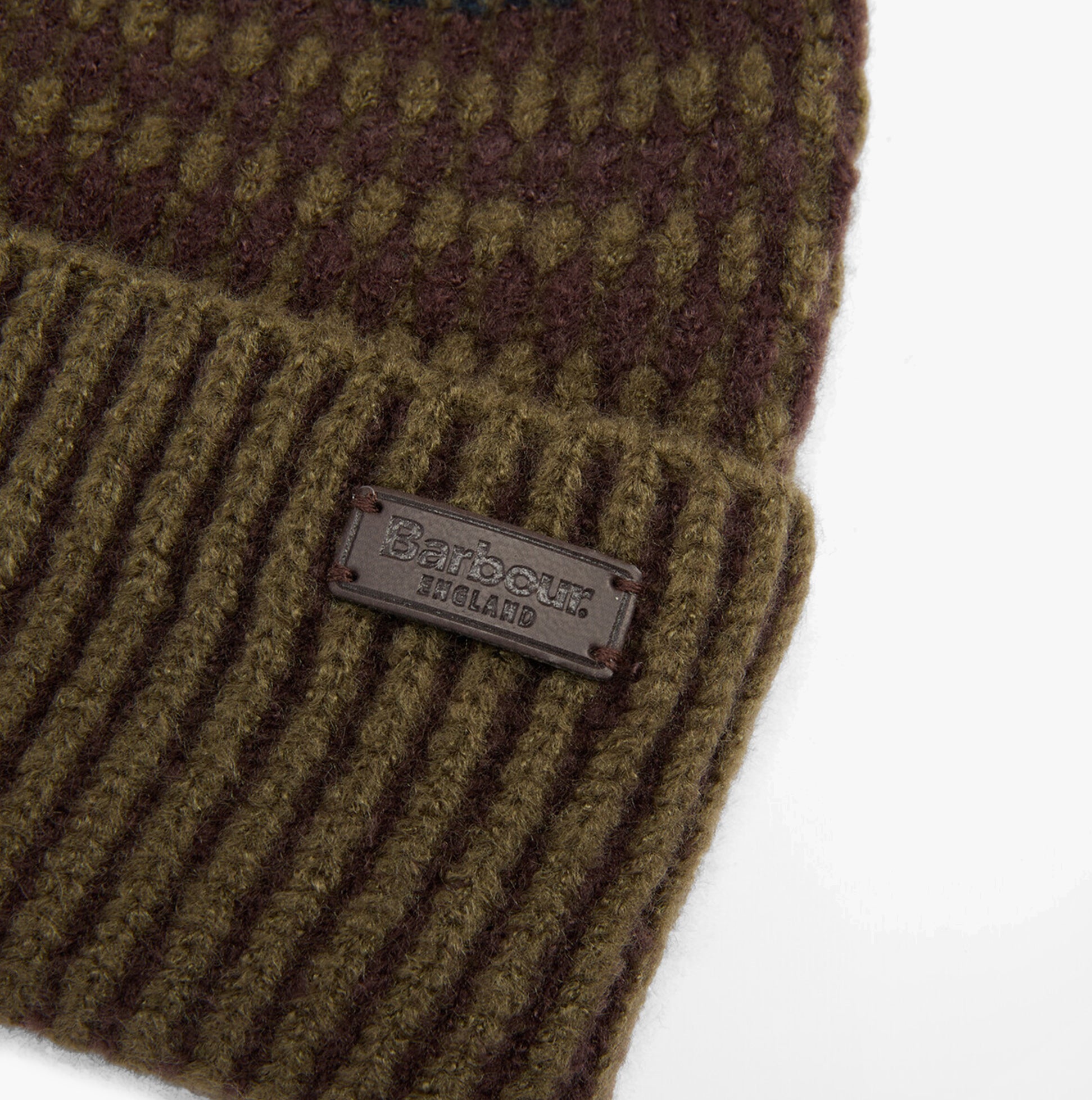 Barbour HARRAY Mens Beanie Olive/Fired Brick detail view showcasing the brown and olive ribbed texture.