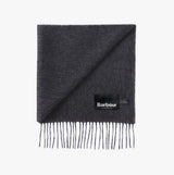 Barbour PLAIN LAMBSWOOL Mens Winter Charcoal/Grey scarf detail view with fringes and logo.
