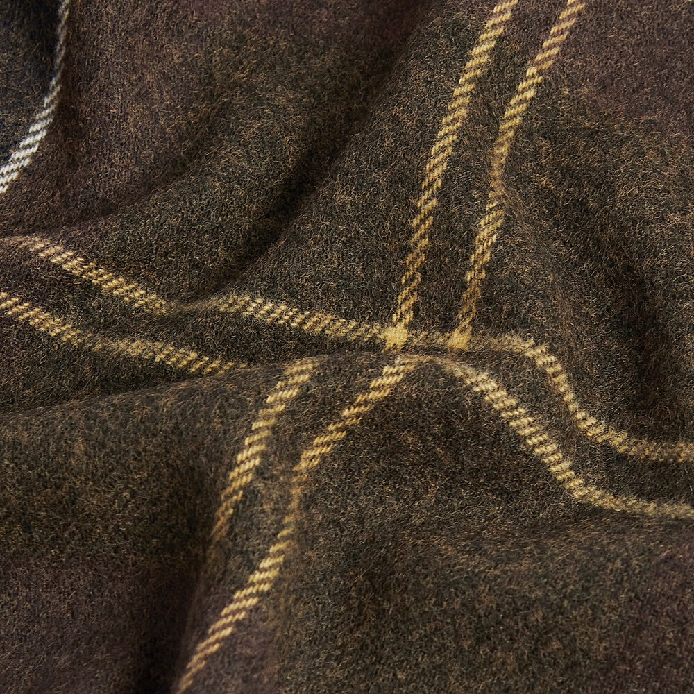 Barbour GALINGALE Unisex Adults Tartan Scarf Classic detail view showcasing fabric texture and pattern.