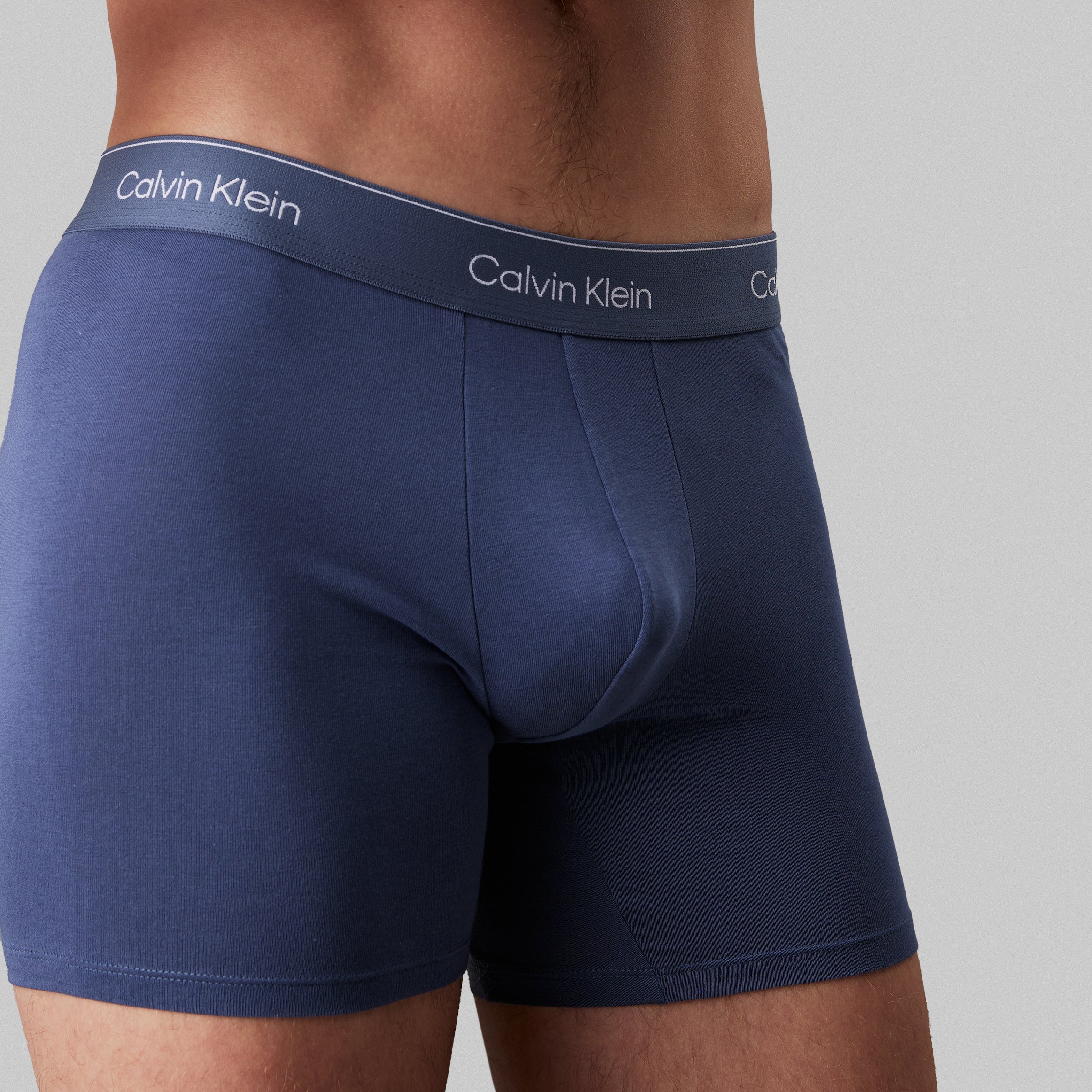 Calvin-Klein_SP2025_VQN_LV00NB4394VQN_4.jpg