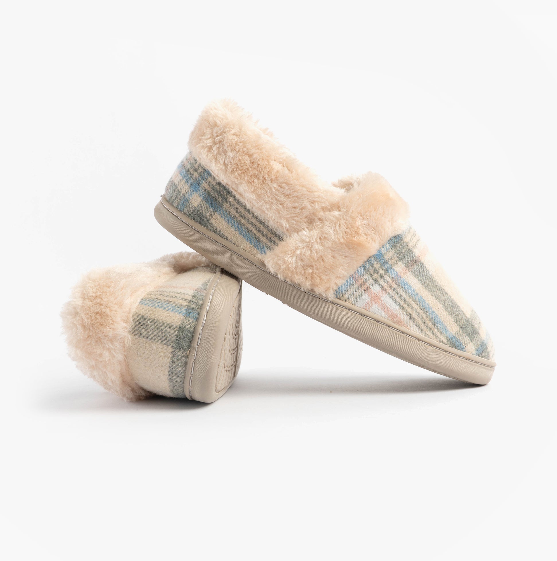 Jo & Joe HERITAGE Womens Full Slippers Oatmeal side view of cozy slippers with soft lining and checked pattern.