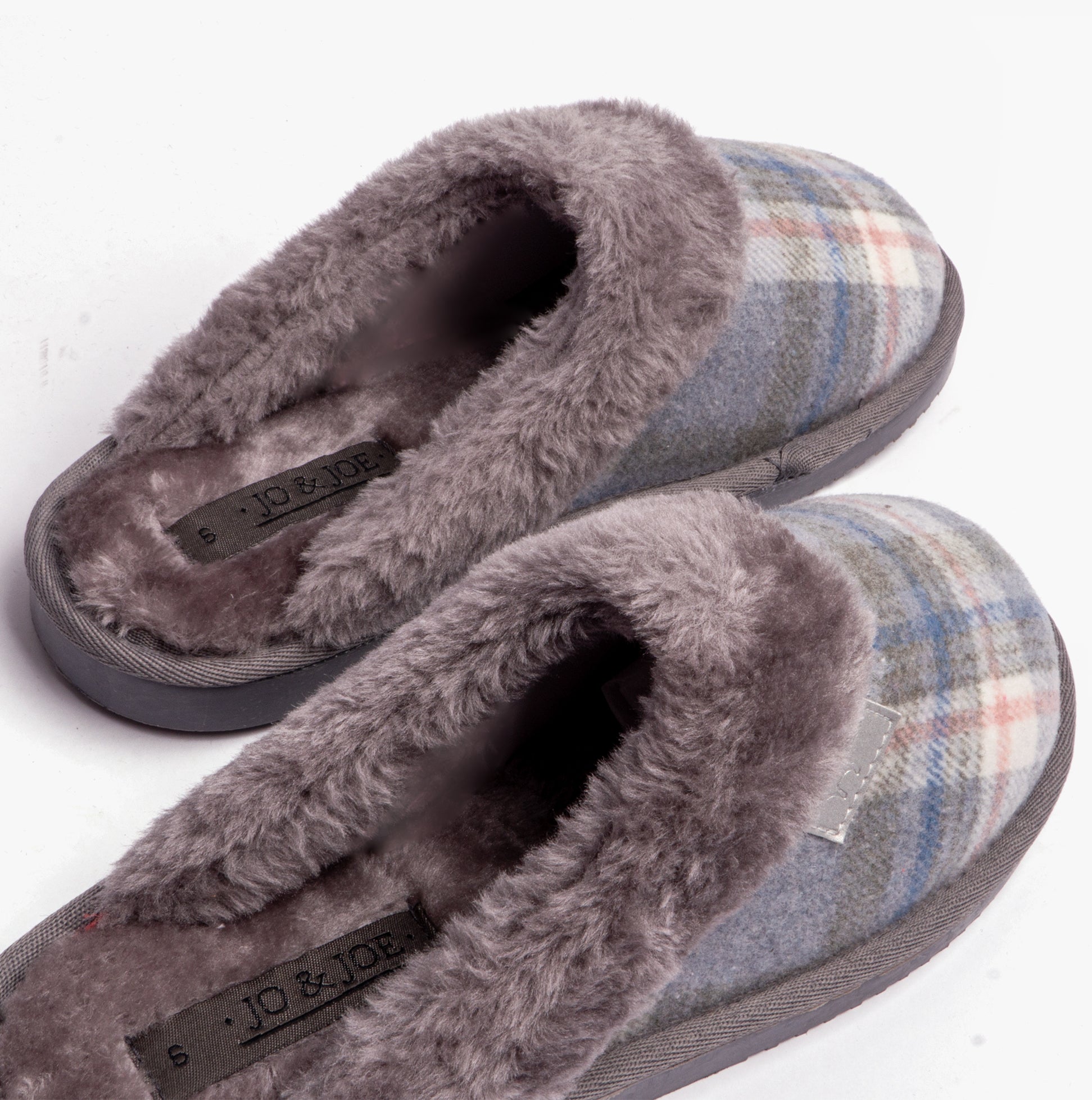 Jo & Joe SHETLAND Womens Slippers Slate Grey top view highlighting cozy texture and plaid design.