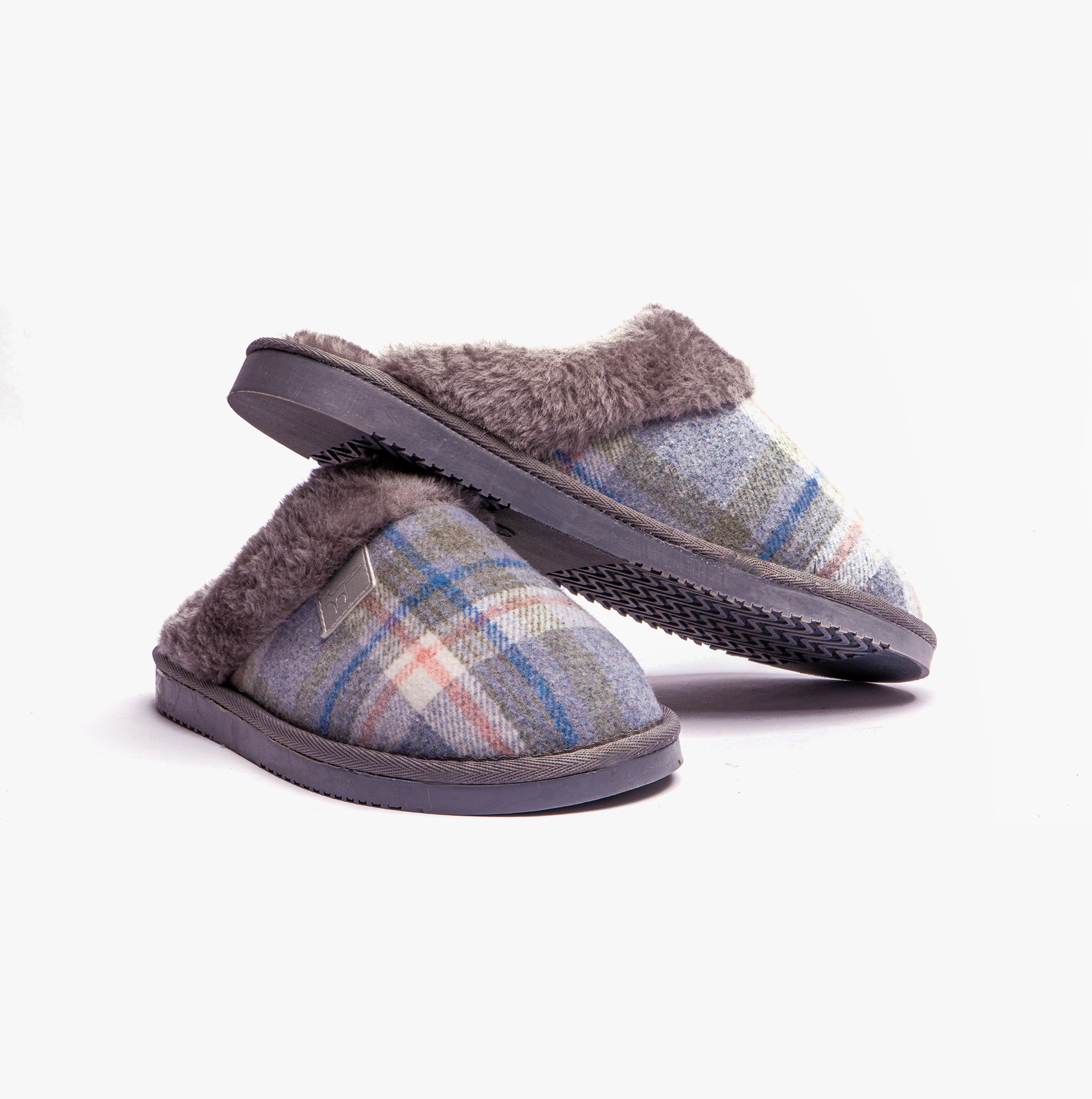 Jo & Joe SHETLAND Womens Slippers Slate Grey side view showcasing cozy textile upper and plush lining.
