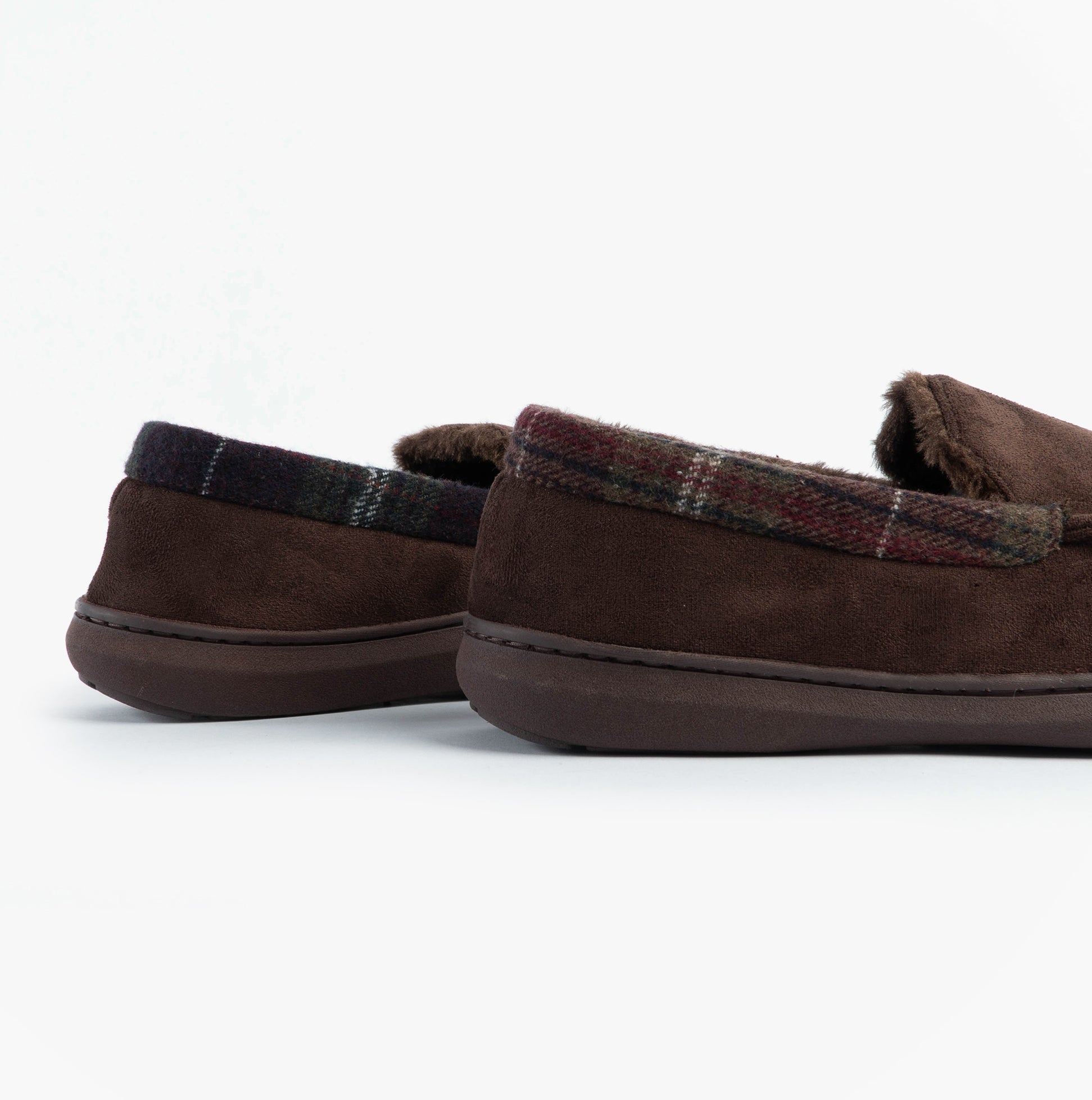 Jo & Joe ST ANDREWS Mens Moccasin Slippers Brown side view showcasing plush textile lining and rubber sole.