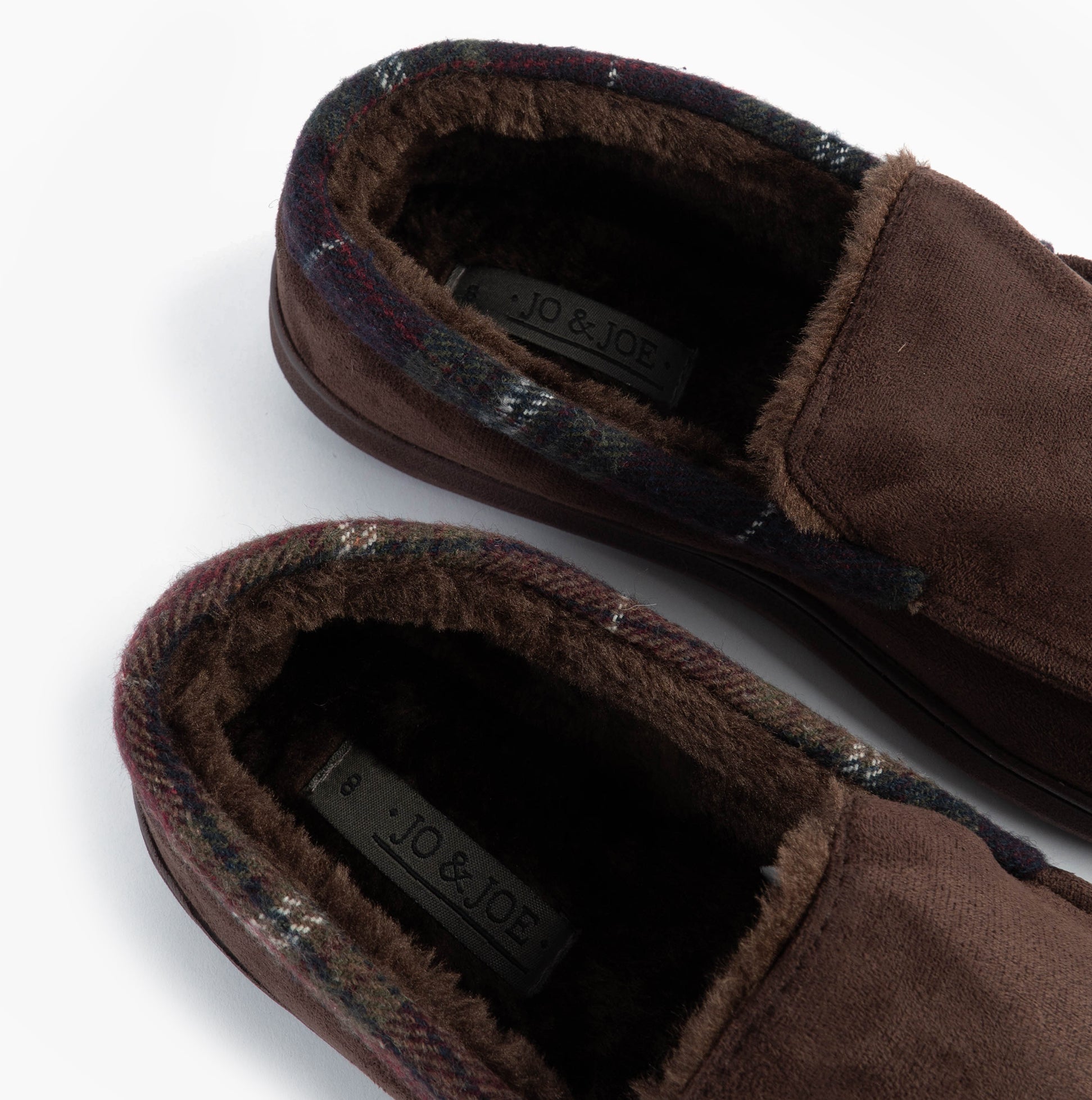 Jo & Joe ST ANDREWS Mens Moccasin Slippers Brown top view showcasing warm lining and slip-on design.