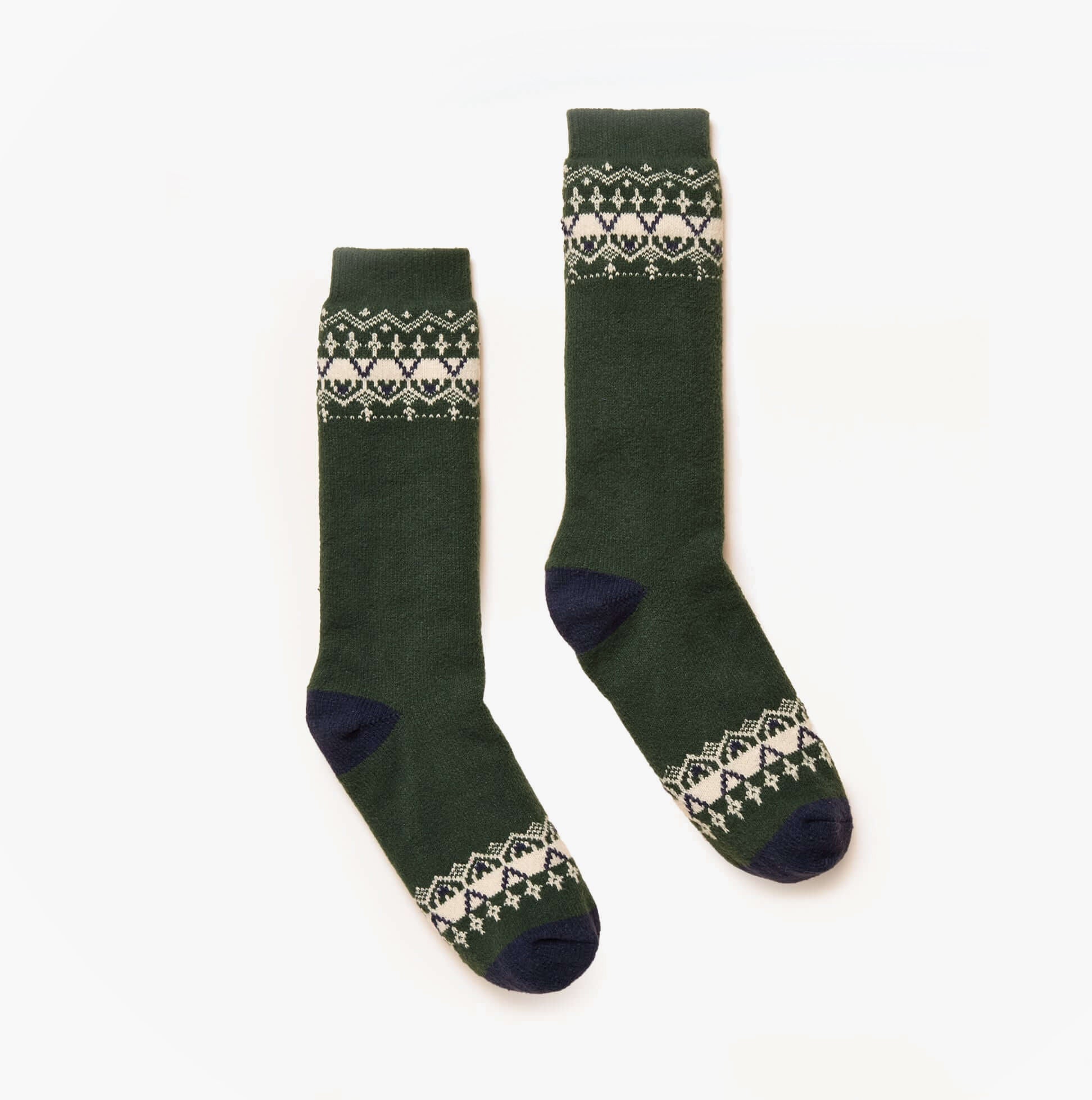 Joules CHALET Mens Socks Green front view showcasing pattern and color design.