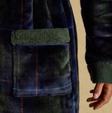 Joules MONTAGUE Mens Robe Green/Navy detail view of pocket and sleeve texture