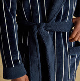 Joules MONTAGUE Mens Robe Navy detail view of fabric and tie around the waist with white stripes.