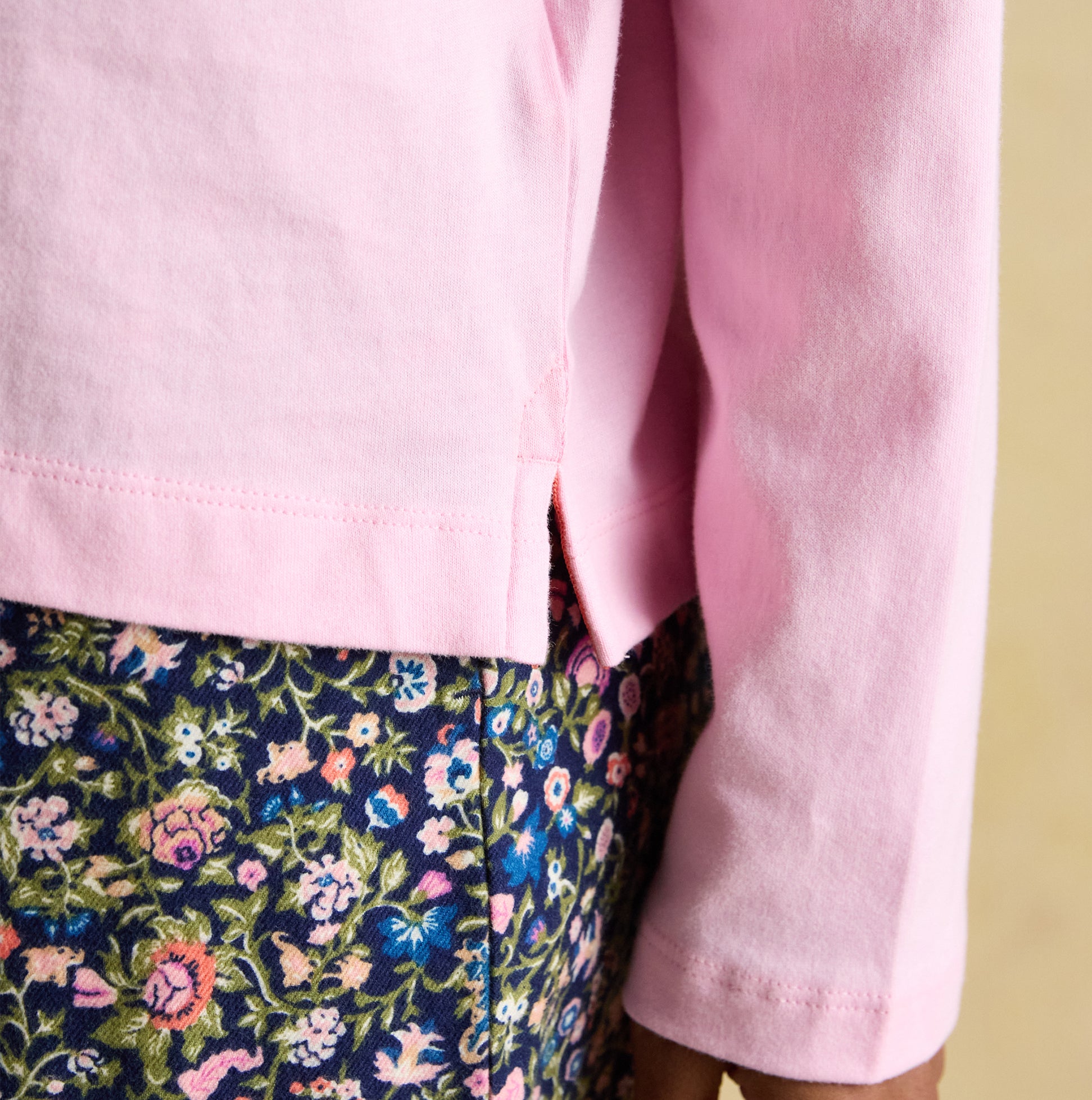 Joules JERSEY Pyjama Top Womens Sweatshirts Pink detail view showing sleeve and hem design.