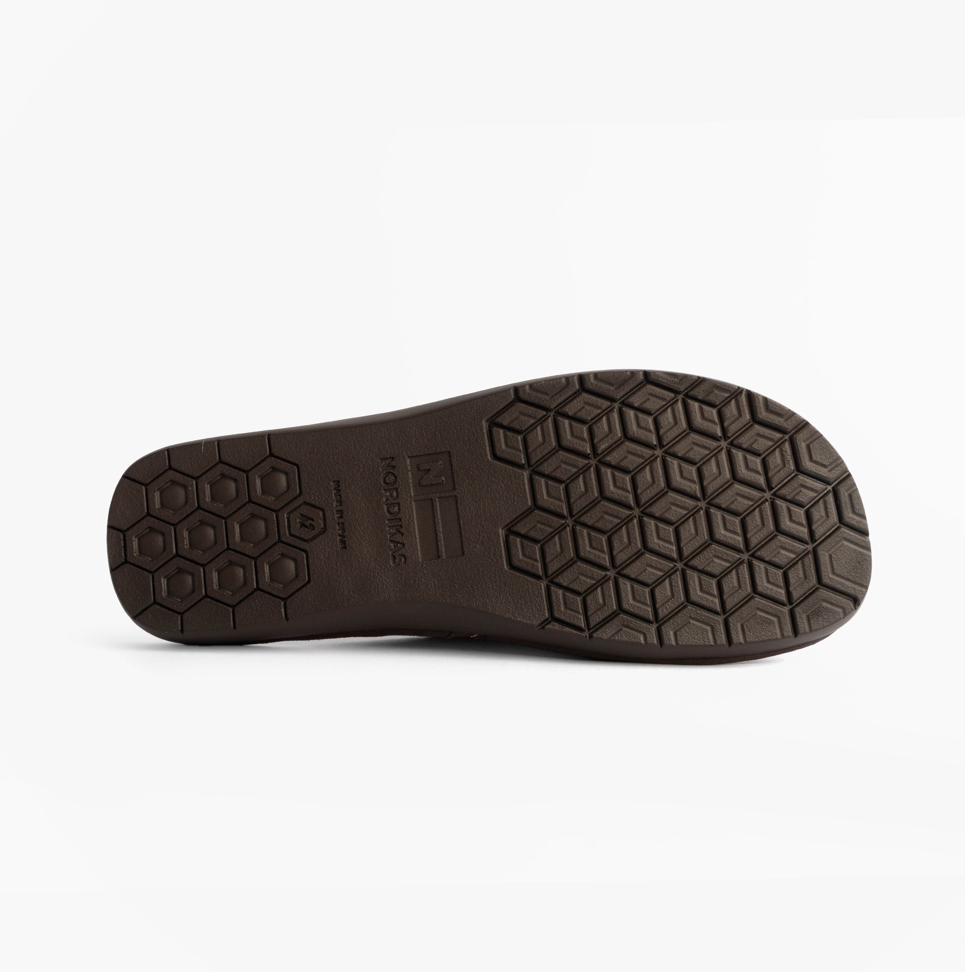 Nordikas 131 Mens Leather Mule Slippers Bordo bottom view with rubber sole and textured design.