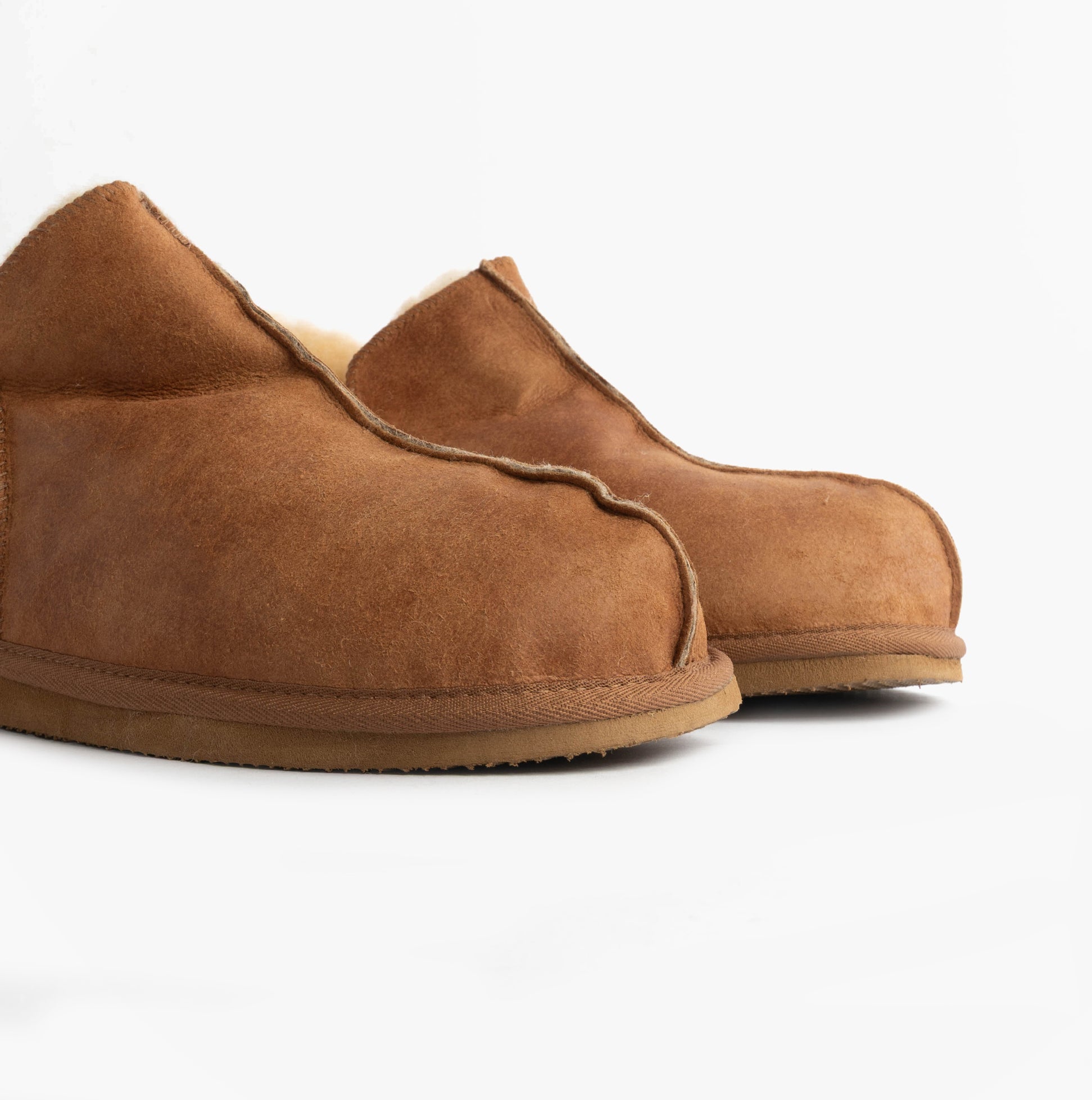 Shepherd ANTON Mens Sheepskin Slipper Boots Brown side view showcasing soft sheepskin material and flat EVA sole.