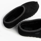 Skechers 205605/BLK RENTEN - ULRICH Mens Slippers Black top detail view showing relaxed fit and luxe foam features.