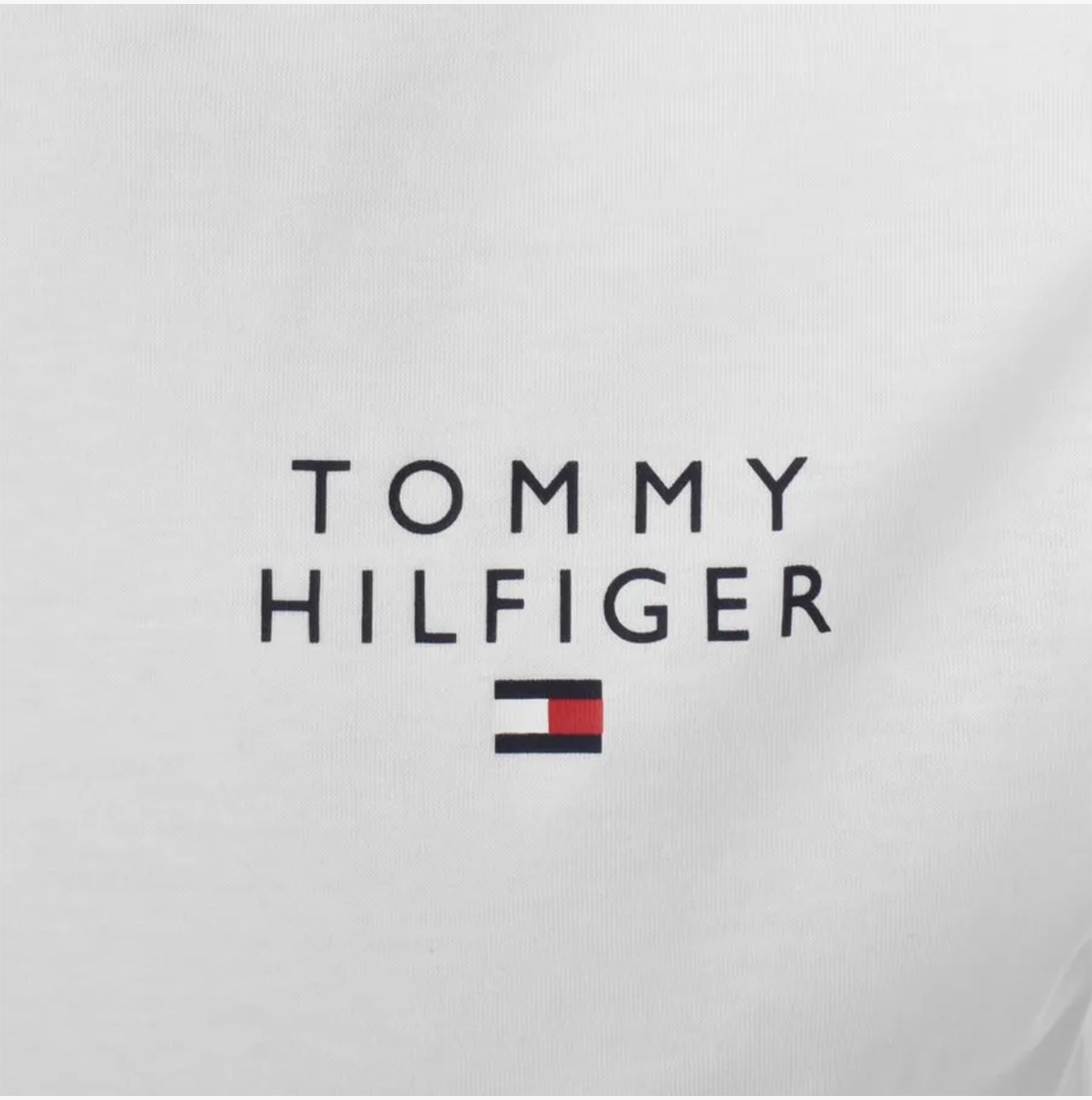 TommyHilfiger-[UM0UM02984YBR]-White-2.jpg