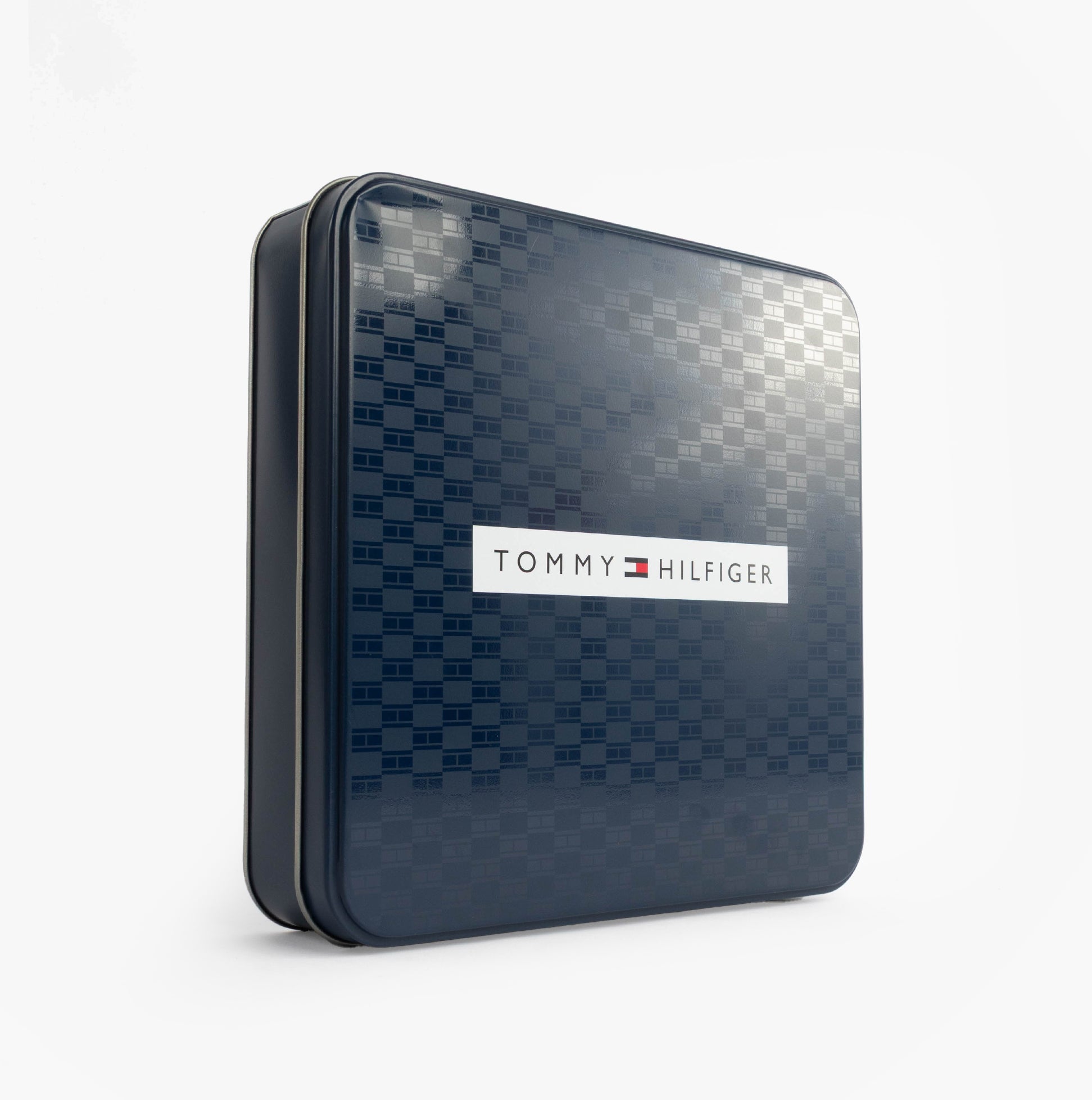 Tommy Hilfiger 4 Pack Giftbox Mens Socks Black. Front view of the stylish gift box with logo design.