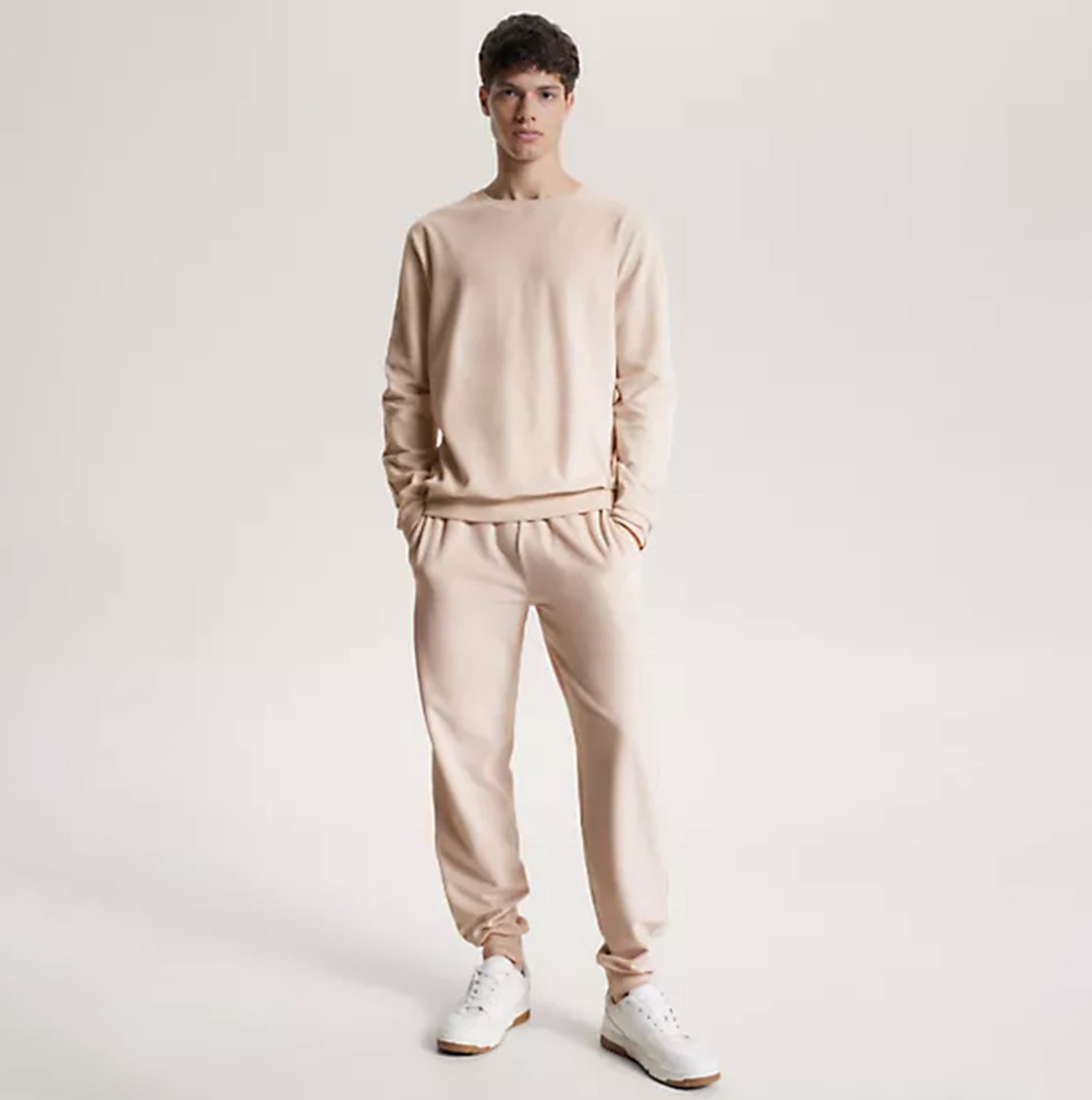 Tommy Hilfiger TH ESTABLISHED Mens Velour Lounge Sweatshirt Cashmere Creme front view model wearing beige outfit
