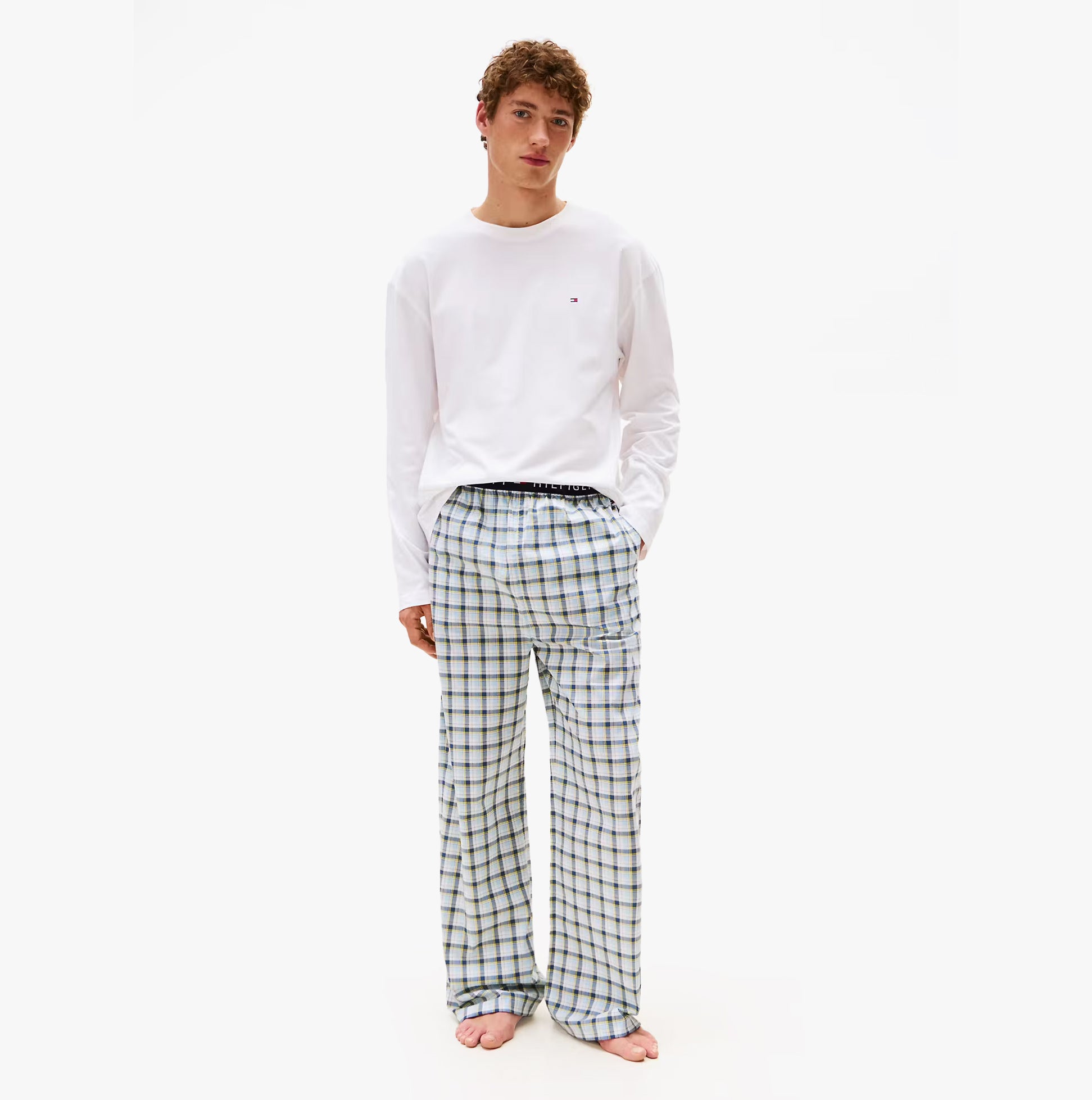 Tommy Hilfiger WOVEN PJ SET PRINT Mens Set Multicoloured front view model wearing relaxed fit pajama set.
