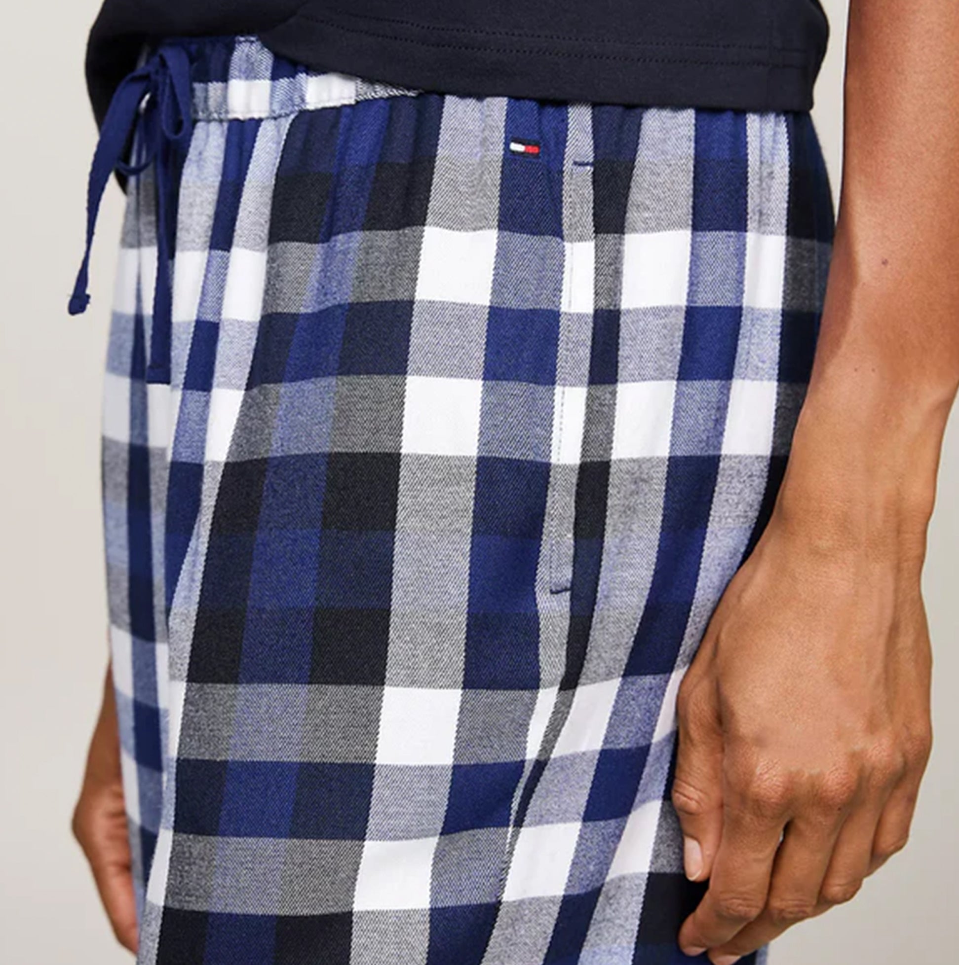 Tommy Hilfiger ORIGINAL Womens Flannel Pants Heritage Check Midi Blue Ink side view showcasing plaid design and adjustable waistband.