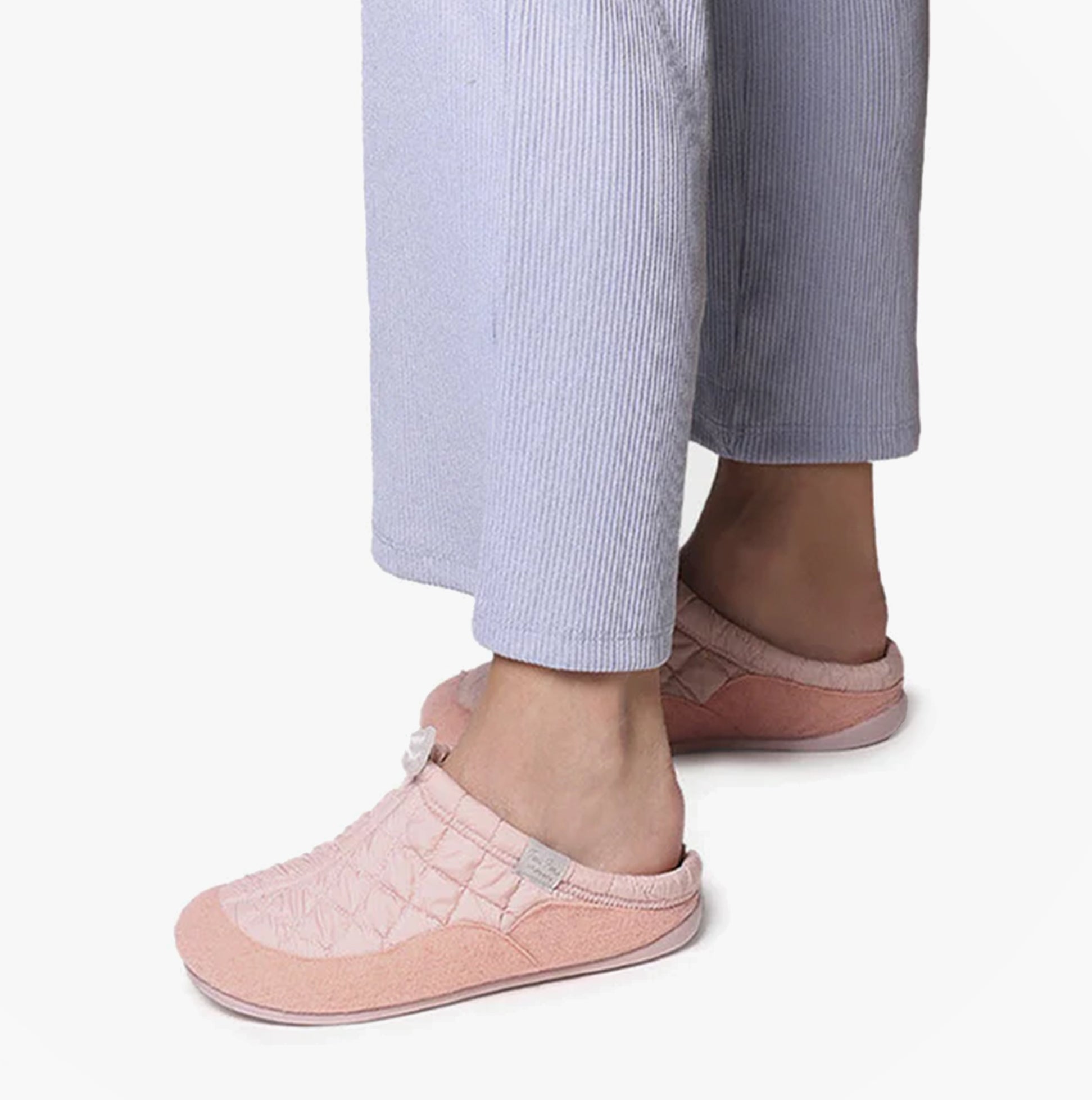 Toni Pons MEL-UM Womens Slippers Nude side view worn with light pants, showcasing the comfort and stylish design.