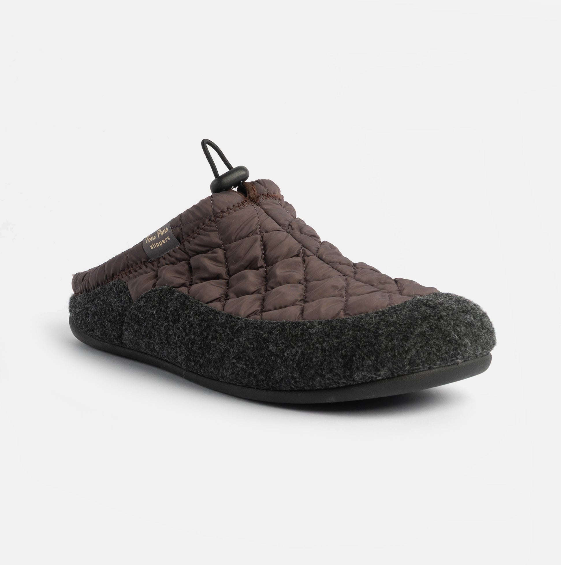 Toni Pons NADIR-UM Mens Mule Slippers Pruna Wine side view showing quilted felt upper and slip-on design.