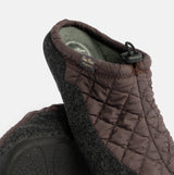 Toni Pons NADIR-UM Mens Mule Slippers Pruna Wine detail view showing quilted upper and texture.
