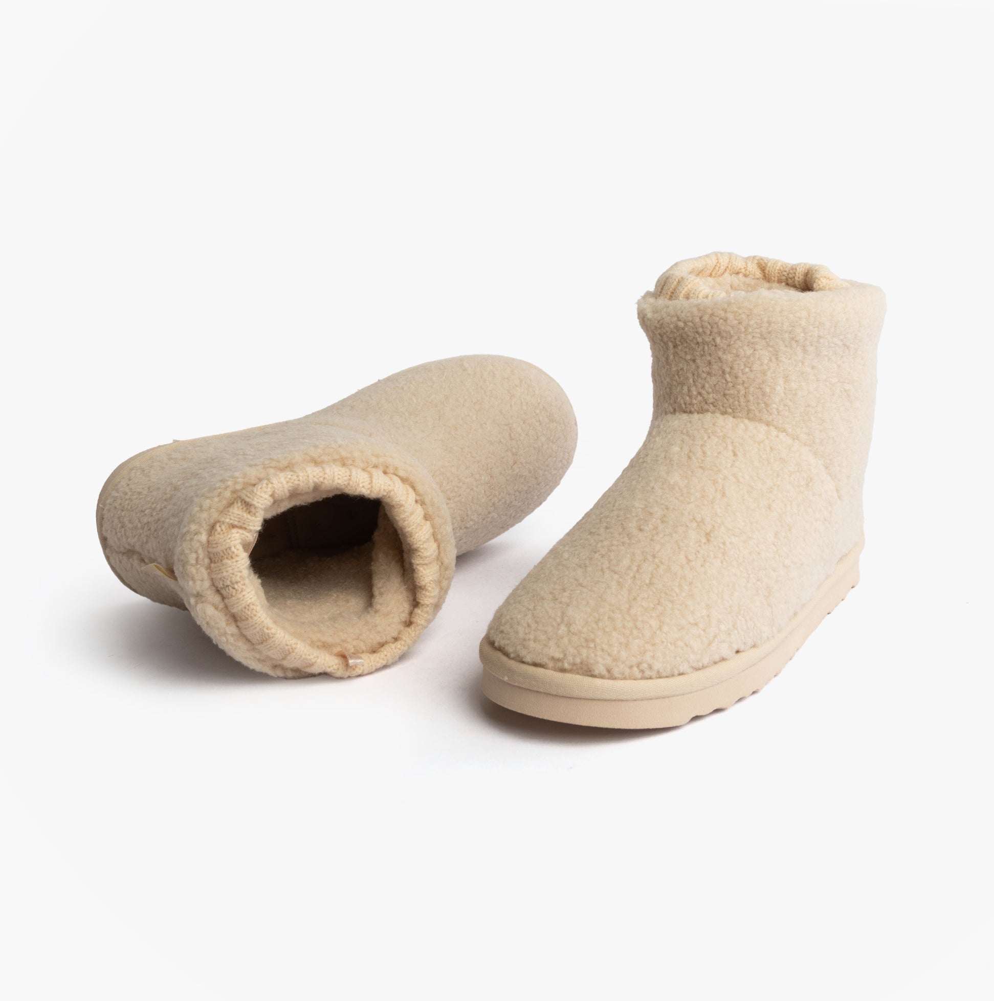 Totes Isotoner BORG BOOT WITH CUFF DETAIL Womens Boot Slippers Cream