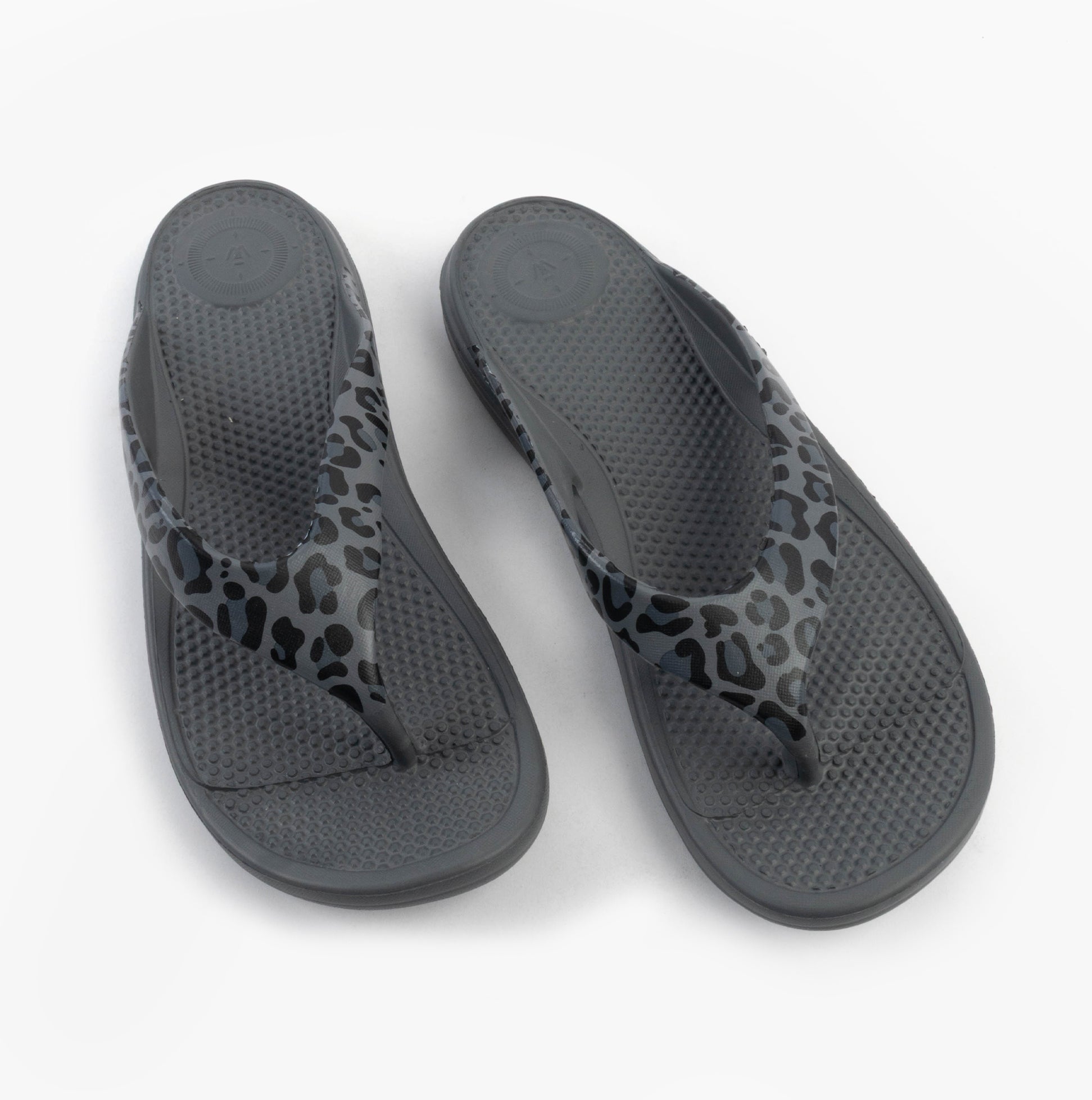 Totes Sol Bounce 0350FGLE Womens Toe Post Sandals Grey Leopard top view showing lightweight synthetic upper and rubber sole.