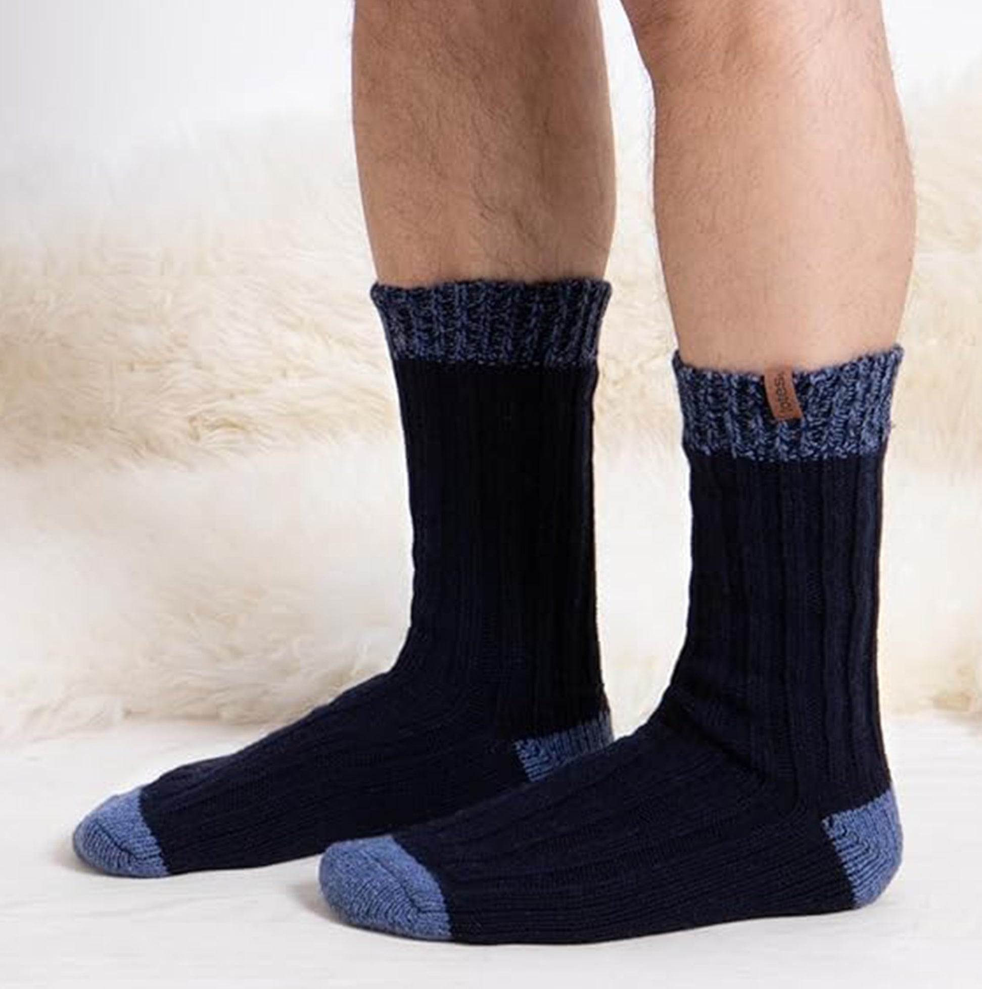 Totes Toasties CHUNKY TWIST WOOL BLEND BOOT SOCKS (TWIN PACK) Mens Navy / Grey side view on a model's feet