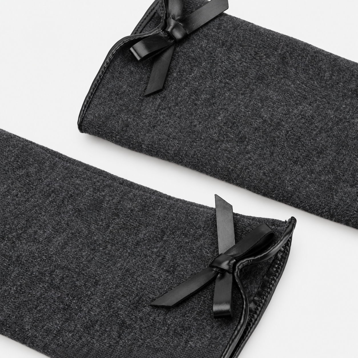 Totes Isotoner THERMAL GLOVE WITH BOW DETAIL Womens Touchscreen Gloves Grey